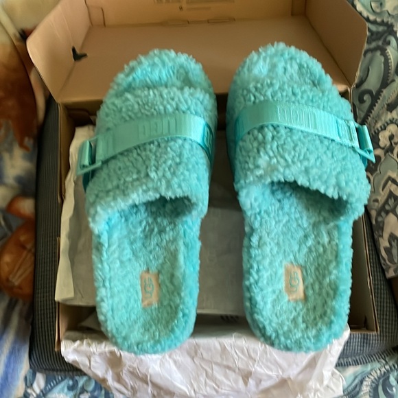 Uggs Fluffita Sz9 - Picture 4 of 11